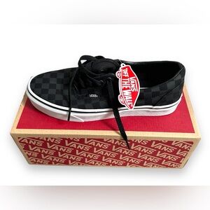 NWT & box Vans sneakers